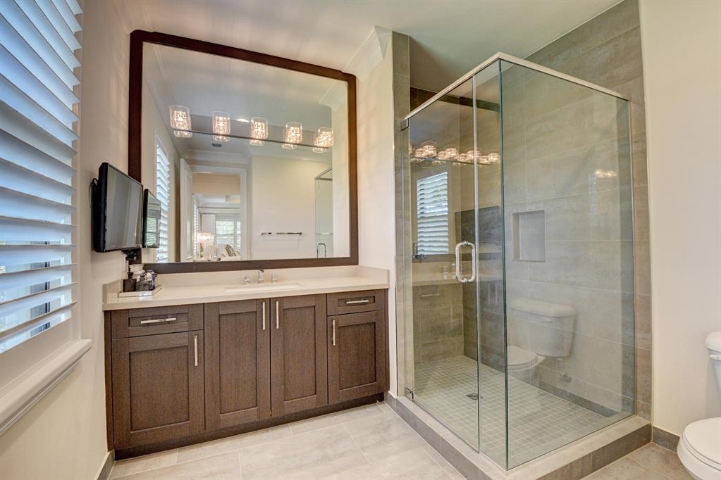 THE BRIDGES - Residential