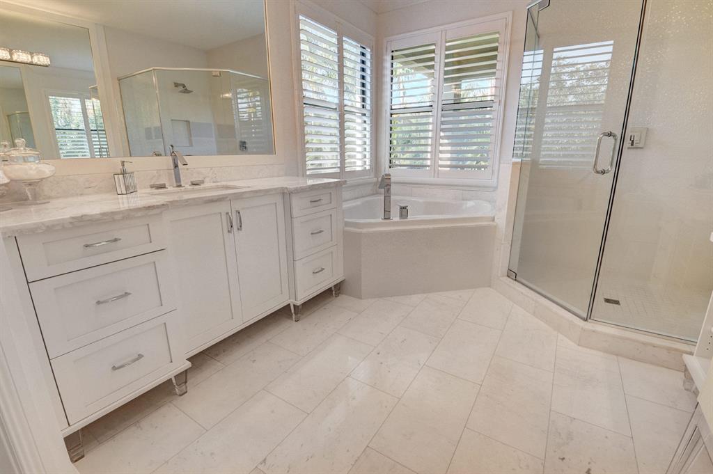 THE BRIDGES - Residential