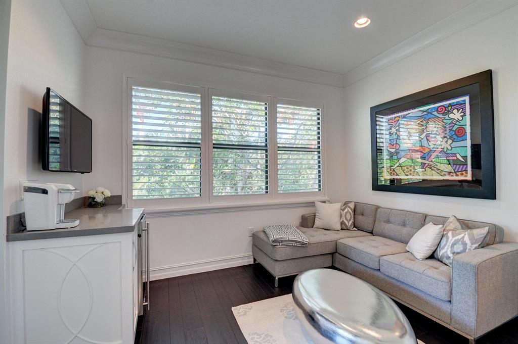 THE BRIDGES - Residential