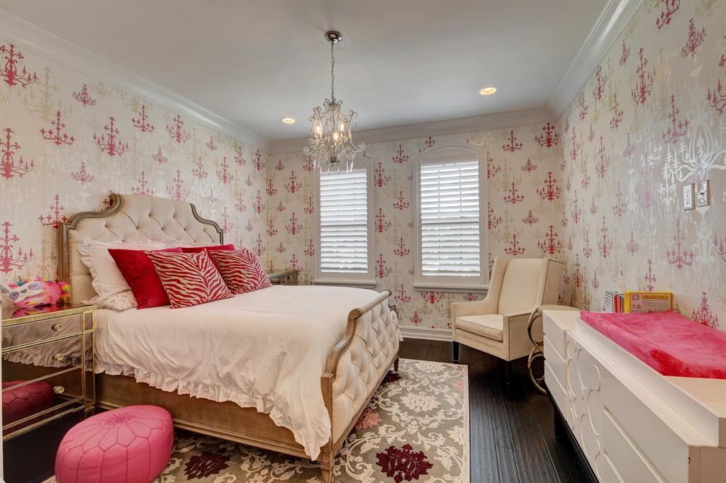 THE BRIDGES - Residential