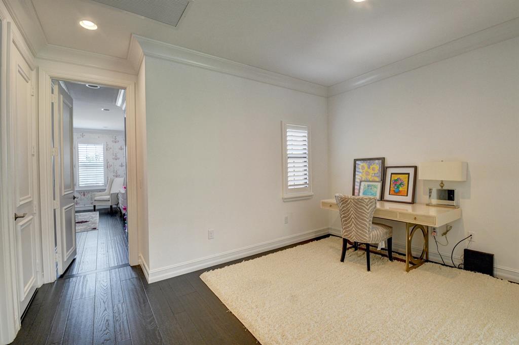 THE BRIDGES - Residential