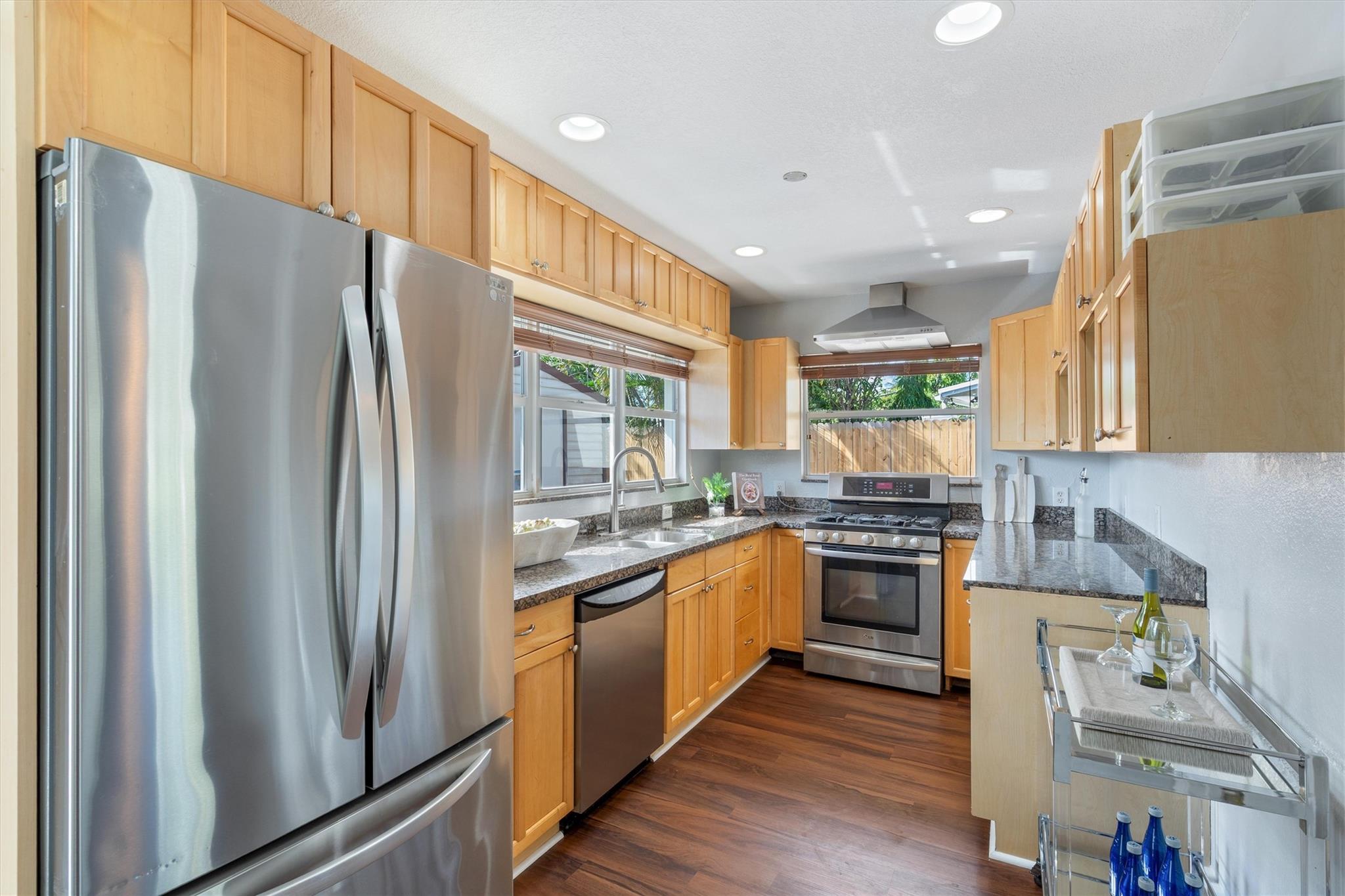 Cresthaven 7 43-10 B - Residential