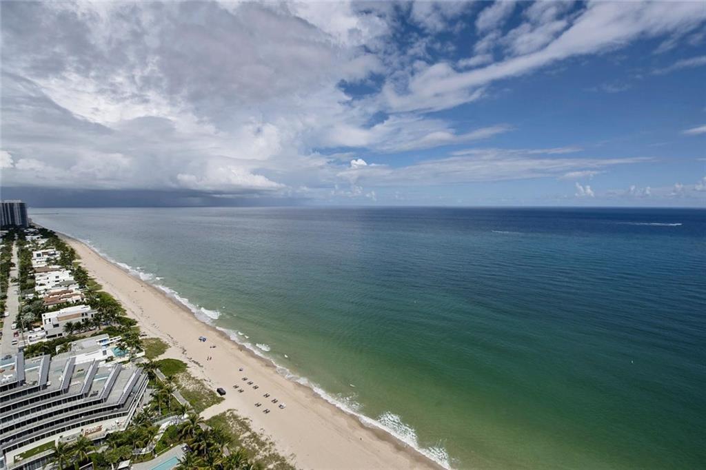 THE PALMS - Residential