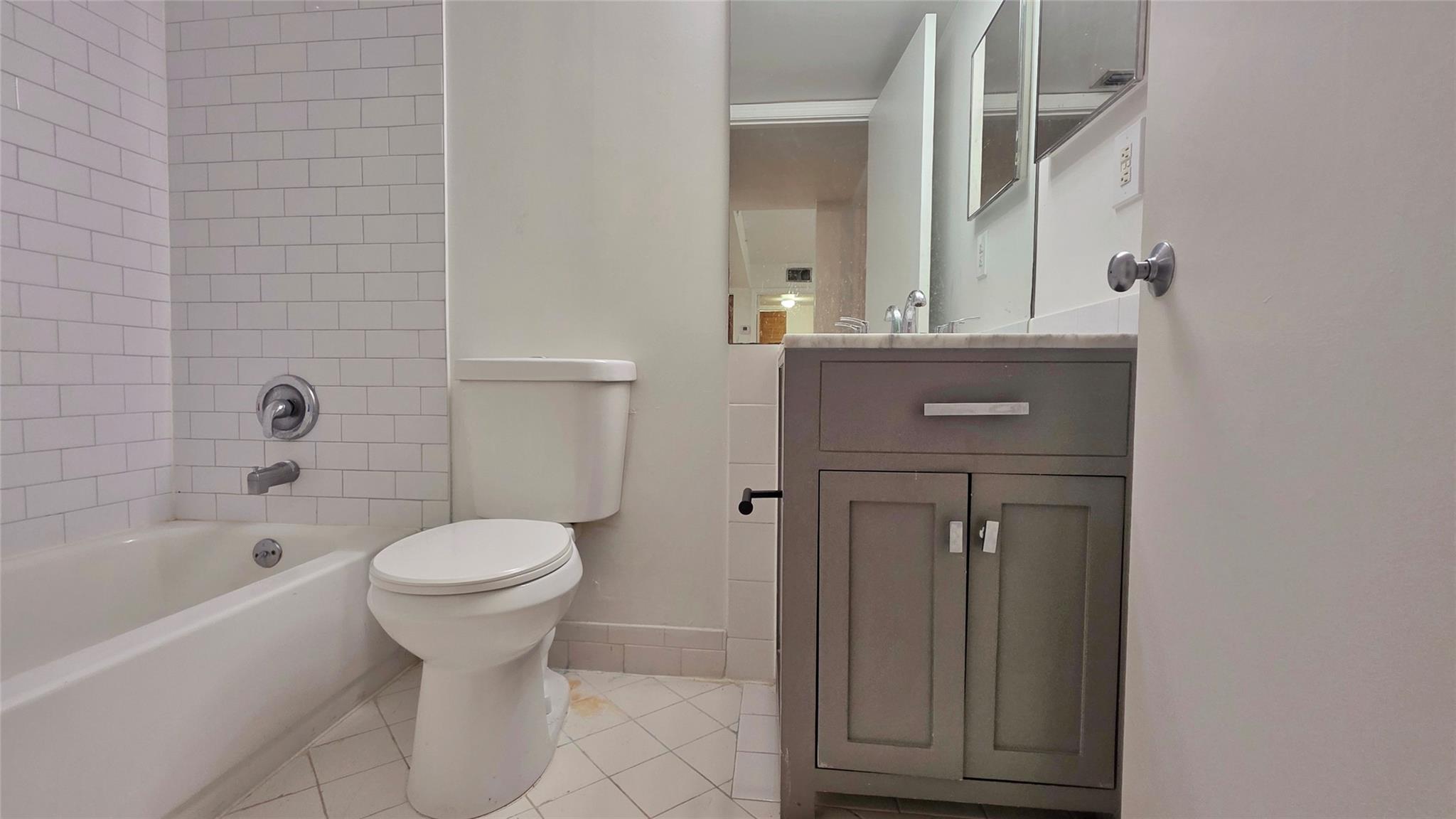 SHERIDAN EAST CONDO BLDG - Residential Lease