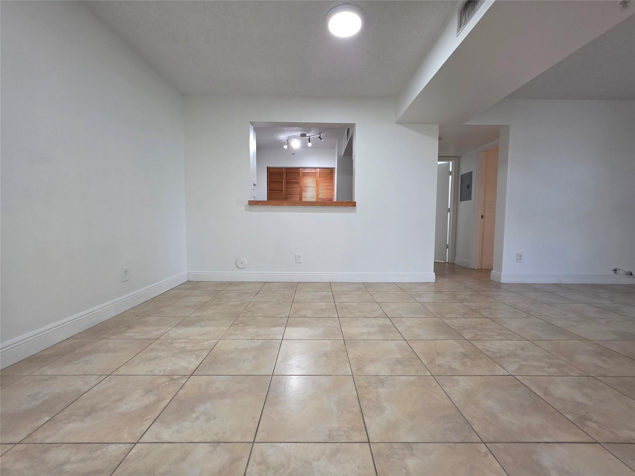 SHERIDAN EAST CONDO BLDG - Residential Lease