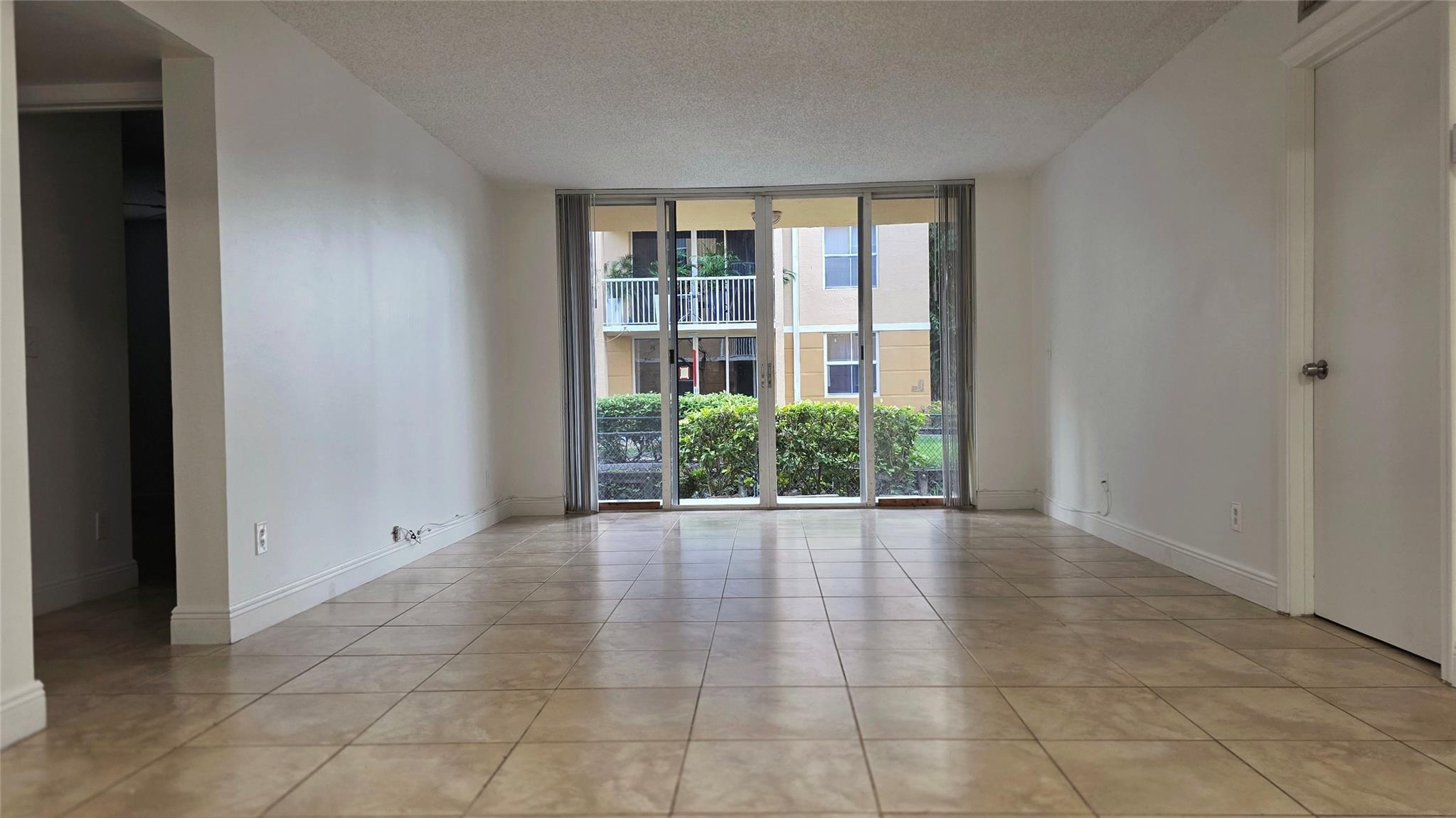 SHERIDAN EAST CONDO BLDG - Residential Lease