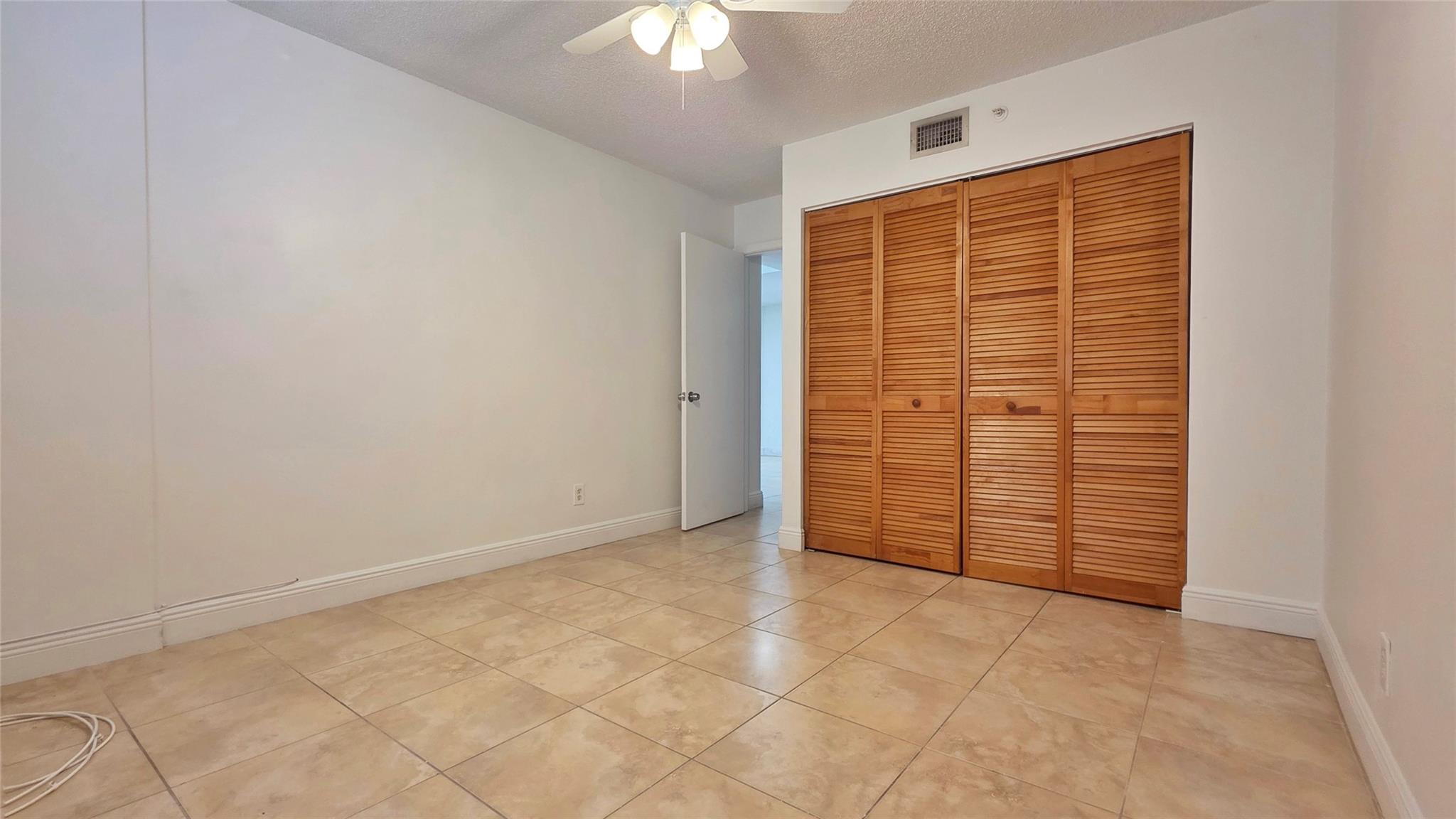 SHERIDAN EAST CONDO BLDG - Residential Lease