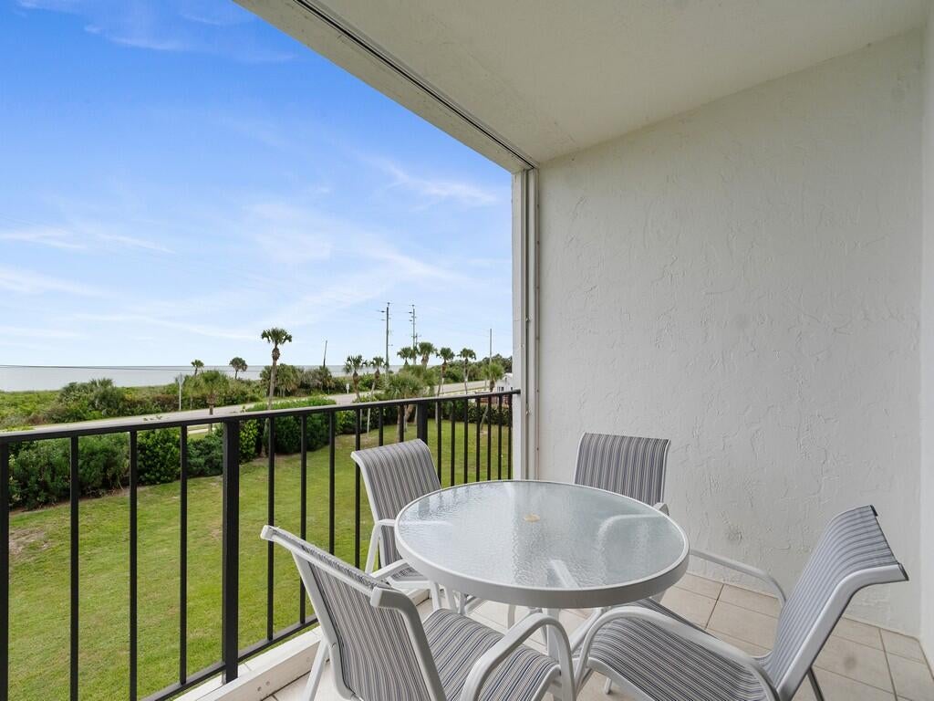 5151 N Hwy A1A 313