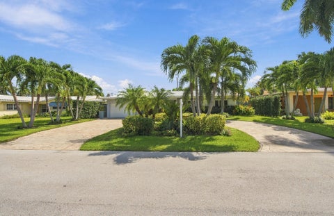 Tiny photo for 4230 NE 19TH Avenue, Oakland Park, FL 33308 (MLS # B26080859)