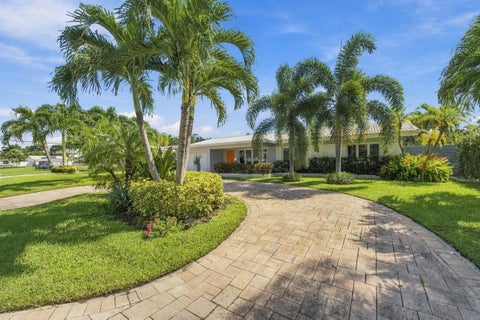 Tiny photo for 4230 NE 19TH Avenue, Oakland Park, FL 33308 (MLS # B26080859)