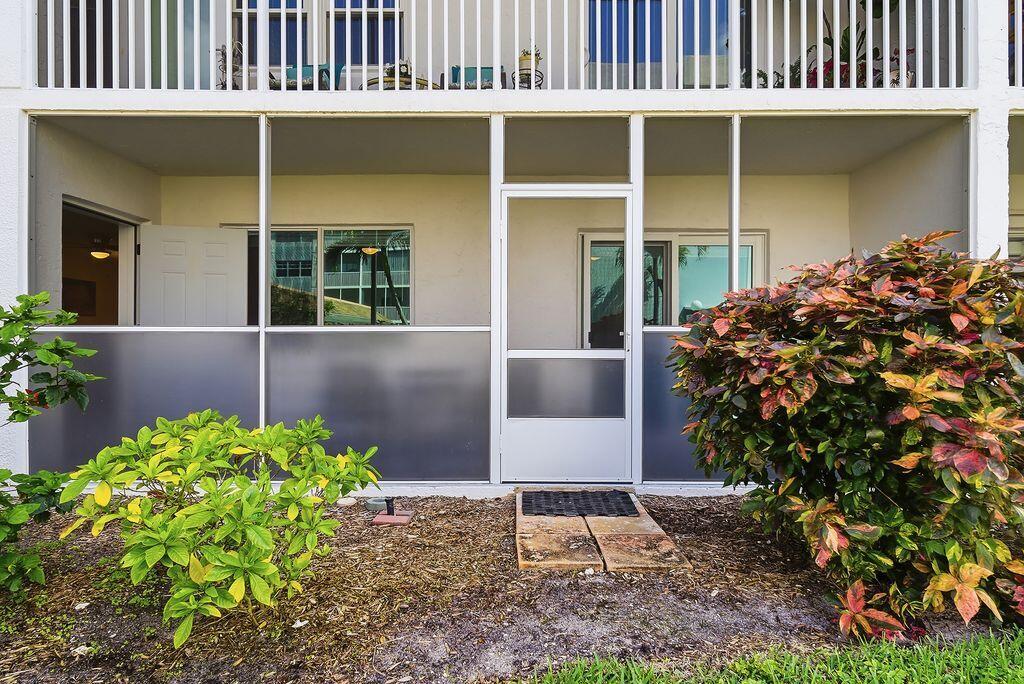 PALM LAKE NO 1 CONDO - Residential