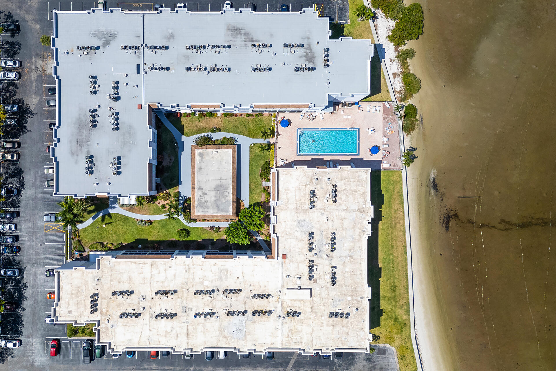 PALM LAKE NO 1 CONDO - Residential