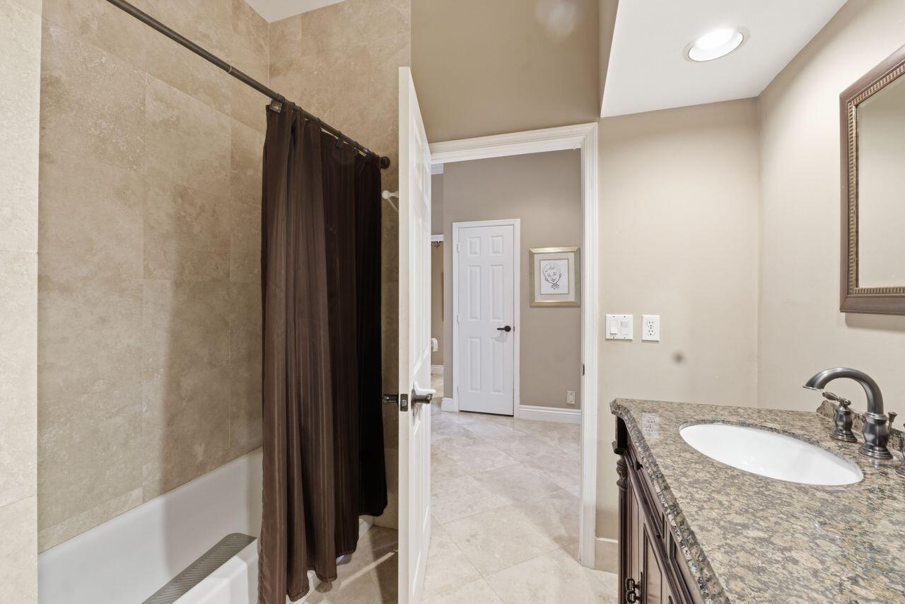 GLEN OAKS 1ST ADD - Residential