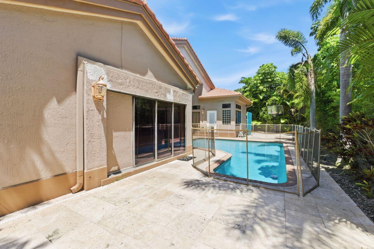 GLEN OAKS 1ST ADD - Residential