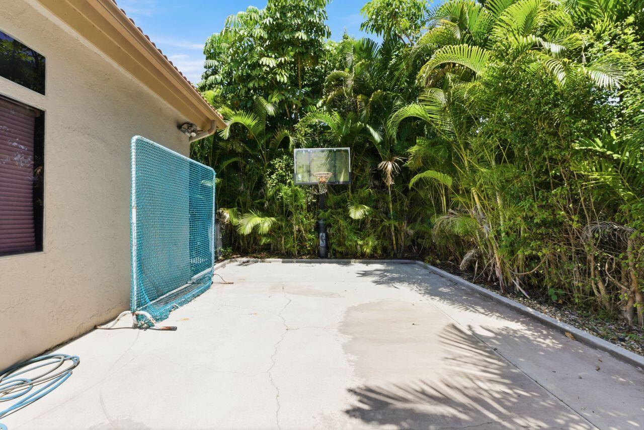 GLEN OAKS 1ST ADD - Residential