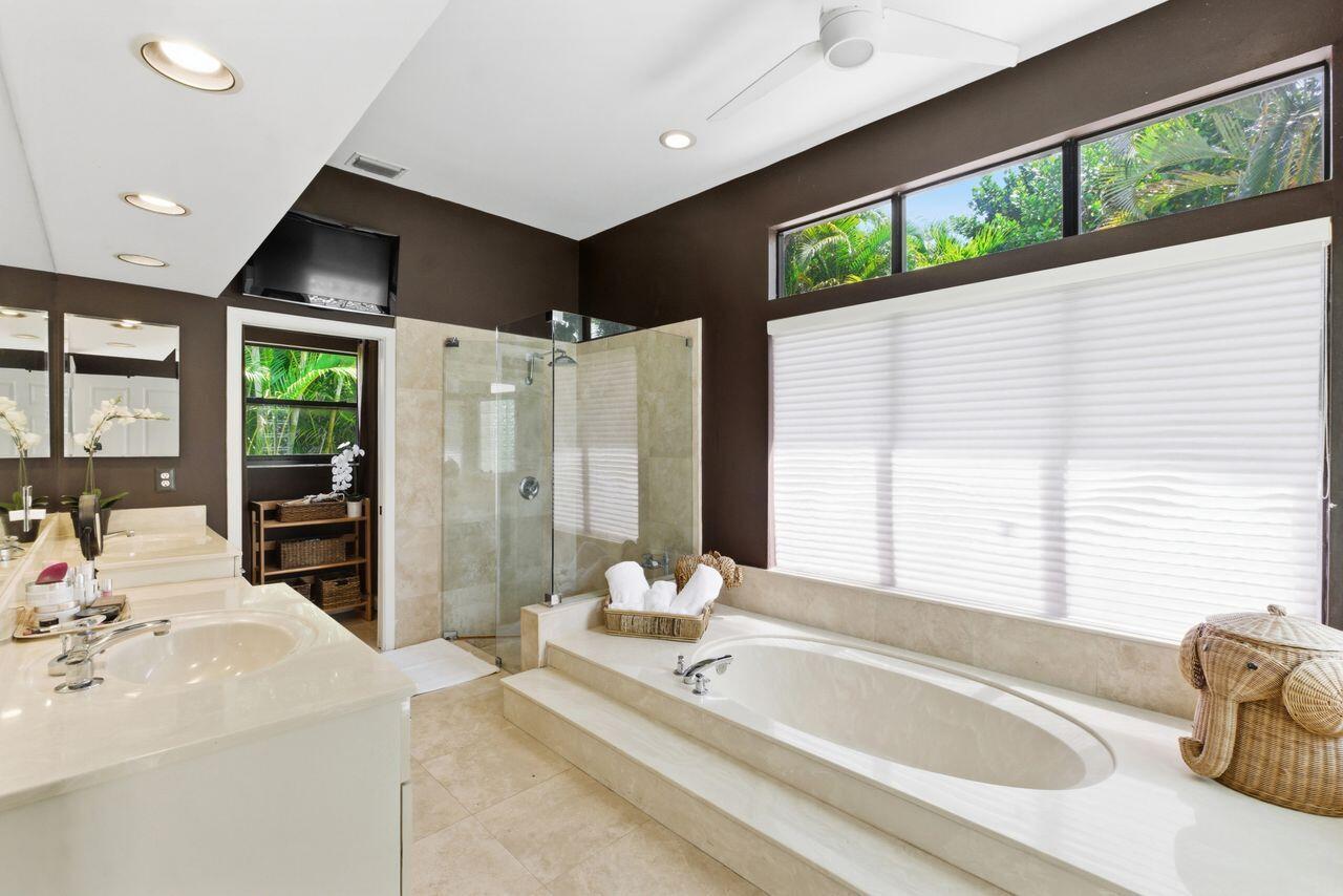 GLEN OAKS 1ST ADD - Residential