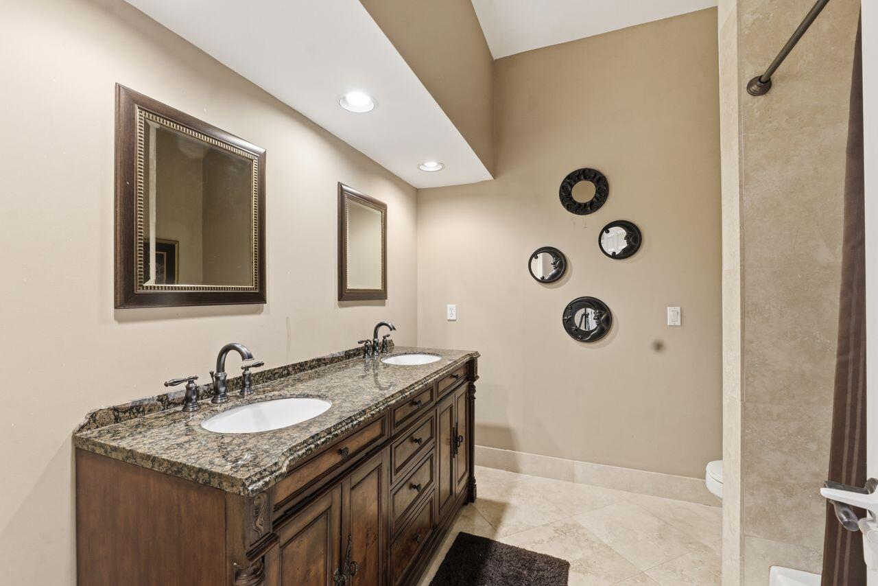 GLEN OAKS 1ST ADD - Residential