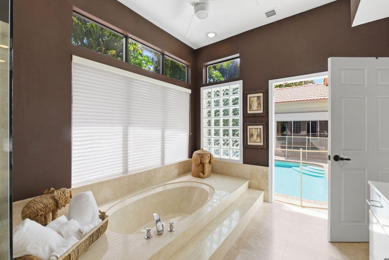 GLEN OAKS 1ST ADD - Residential