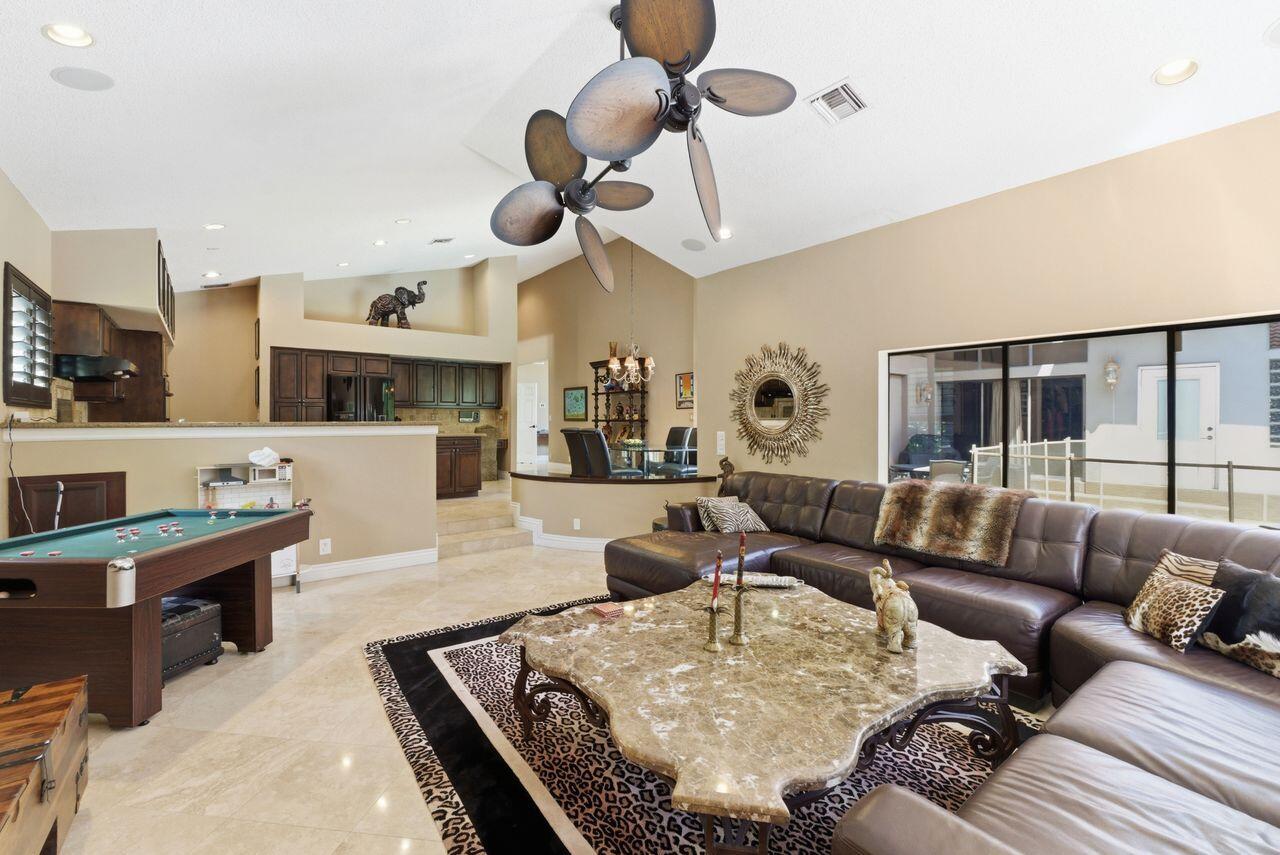 GLEN OAKS 1ST ADD - Residential