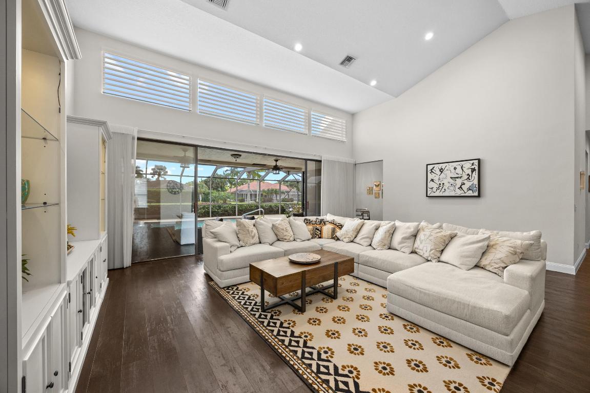 STONEBRIDGE - Residential