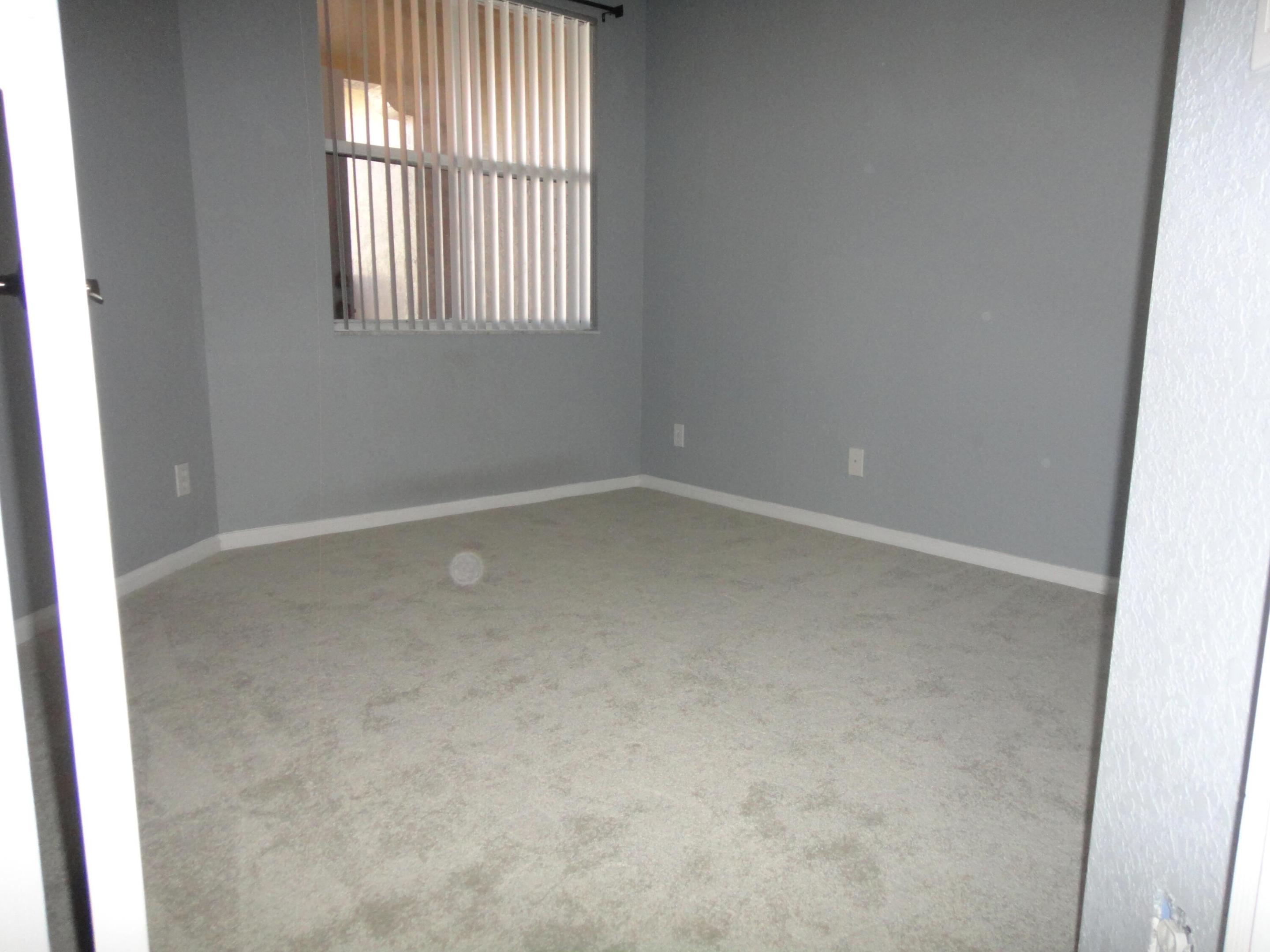 LINKS AT EMERALD DUNES CONDO - Residential Lease