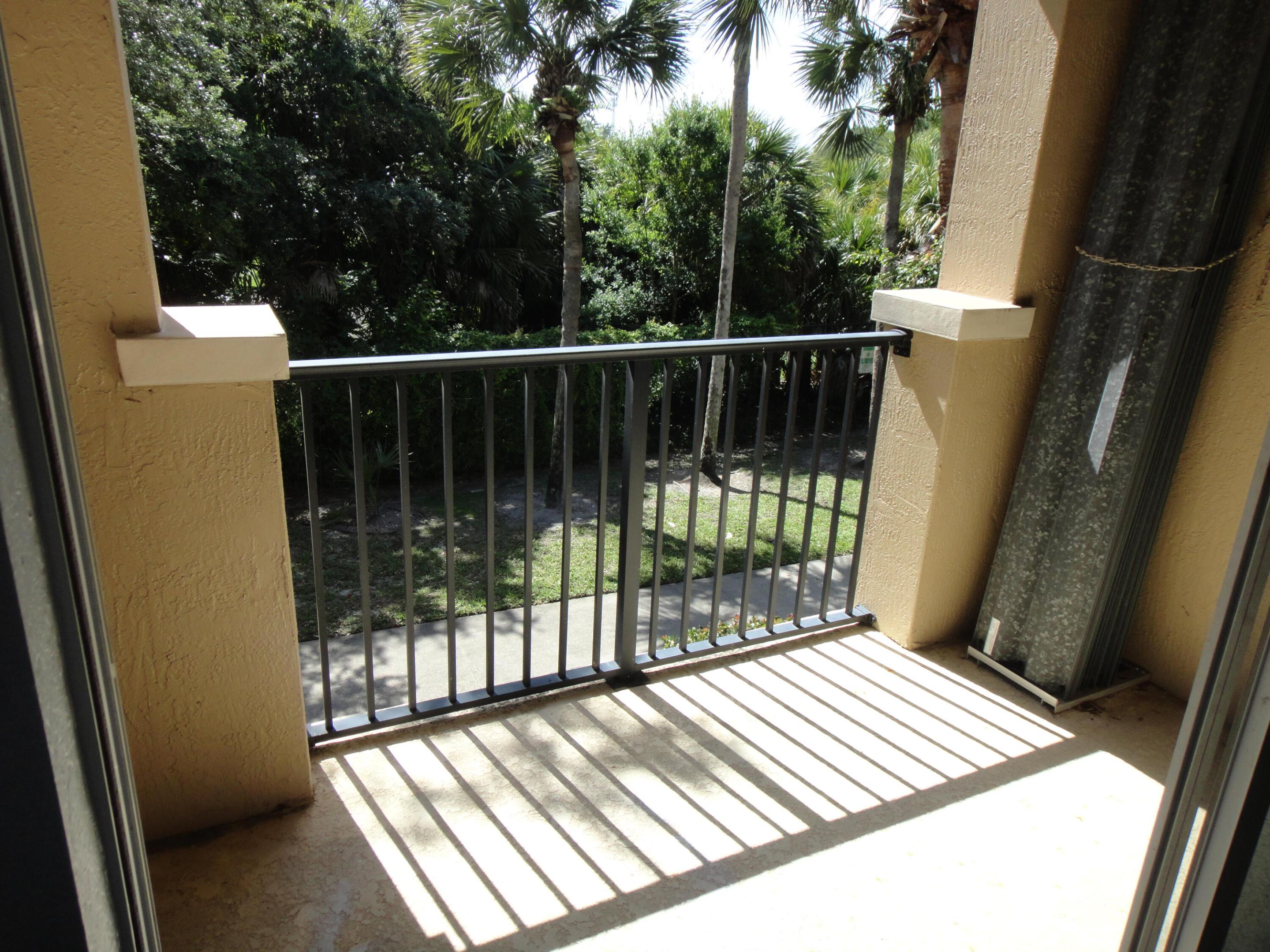 LINKS AT EMERALD DUNES CONDO - Residential Lease