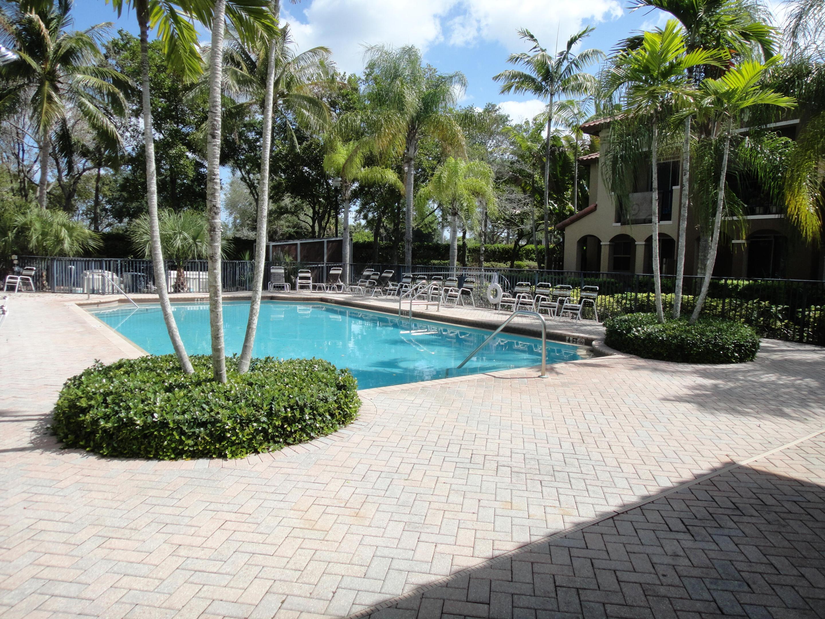 LINKS AT EMERALD DUNES CONDO - Residential Lease