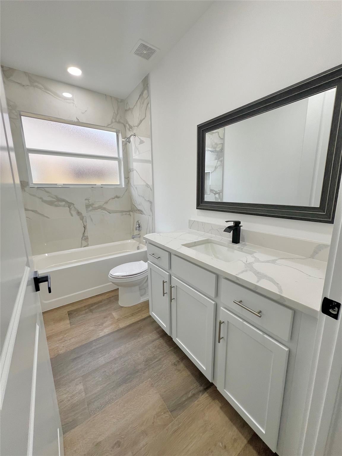 Olympia 03 & 04 - Residential