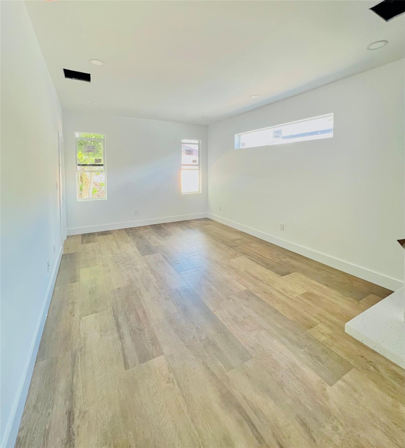 Olympia 03 & 04 - Residential