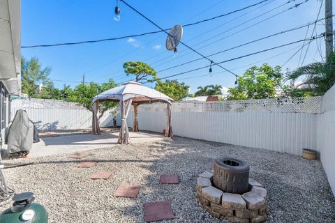 Tiny photo for 5400 NE 4TH Terrace, Oakland Park, FL 33334 (MLS # B26088468)
