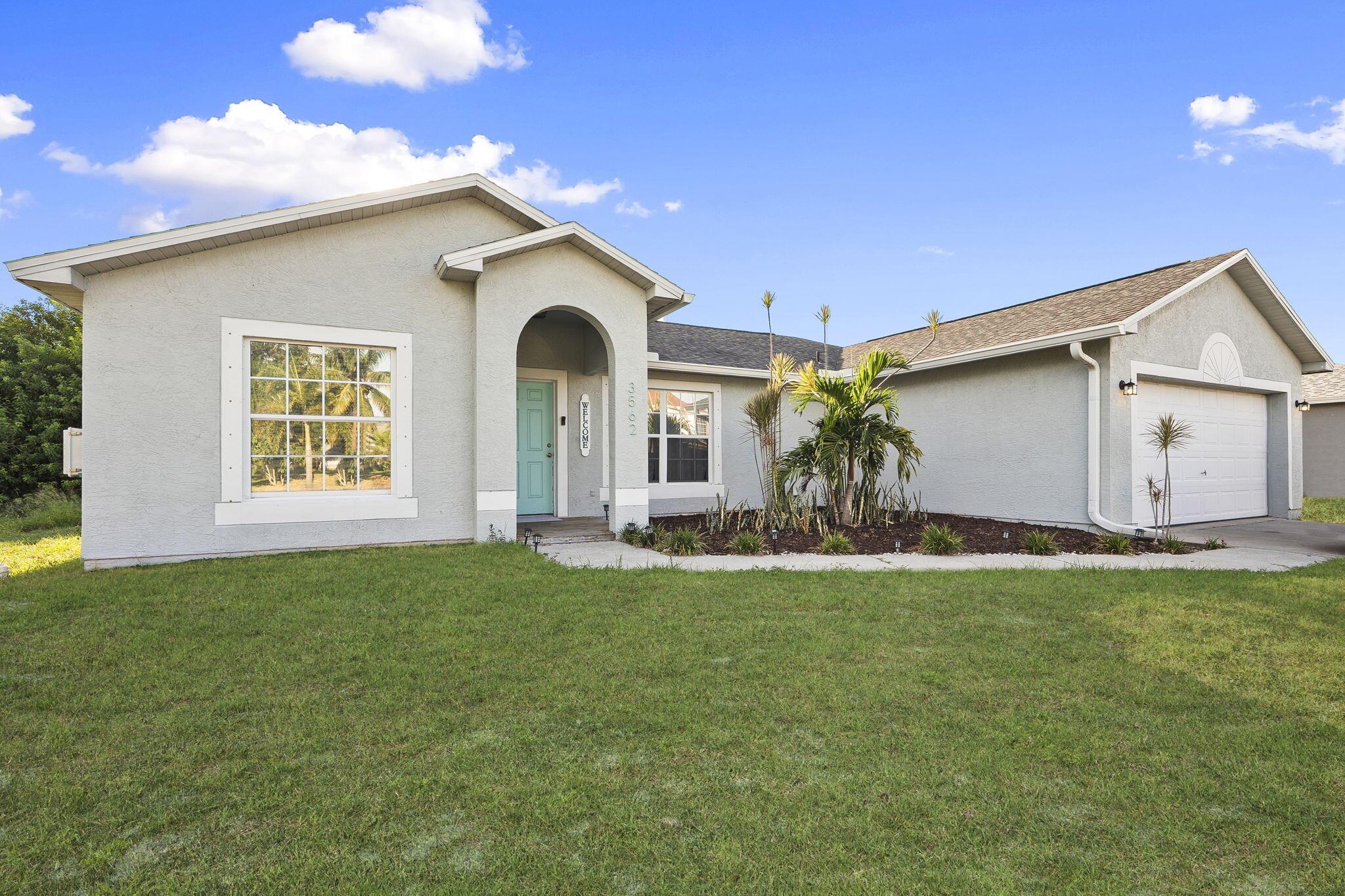 3562 SW Pumpkin Street
