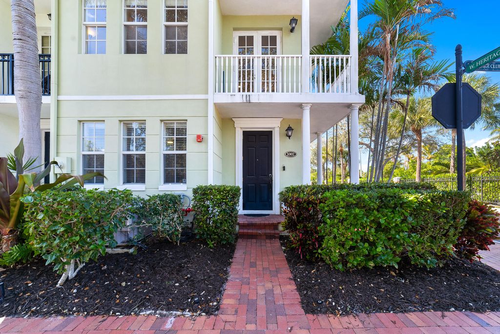 Photo of 1002 E Heritage Club Circle, Delray Beach, FL 33483 (MLS # R11160233)