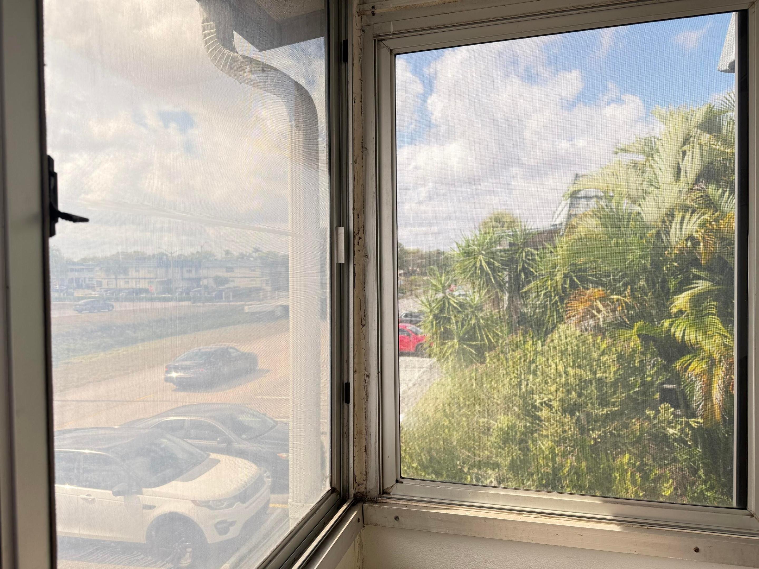 KINGS POINT TUSCANY CONDOS - Residential Lease