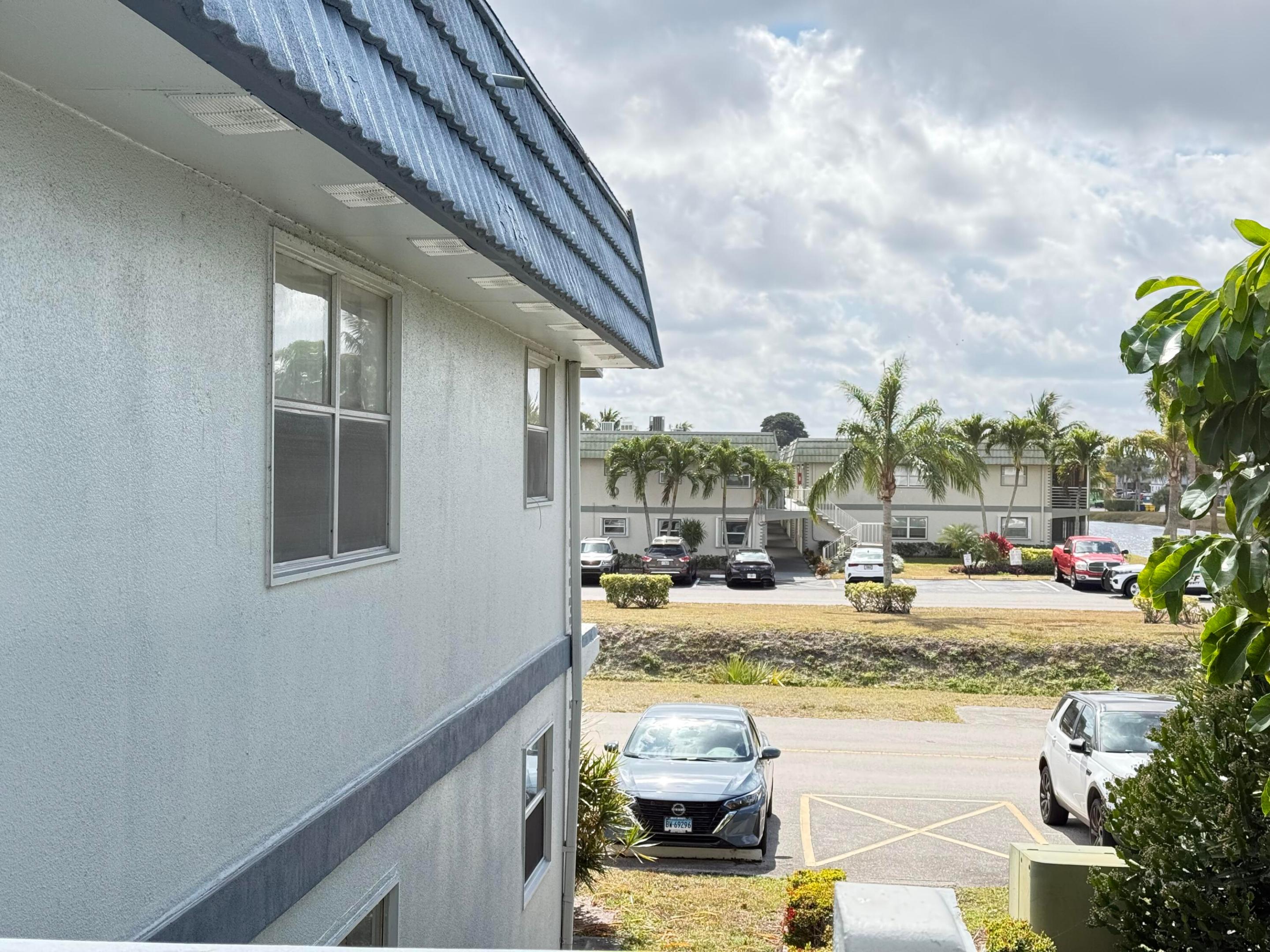 KINGS POINT TUSCANY CONDOS - Residential Lease