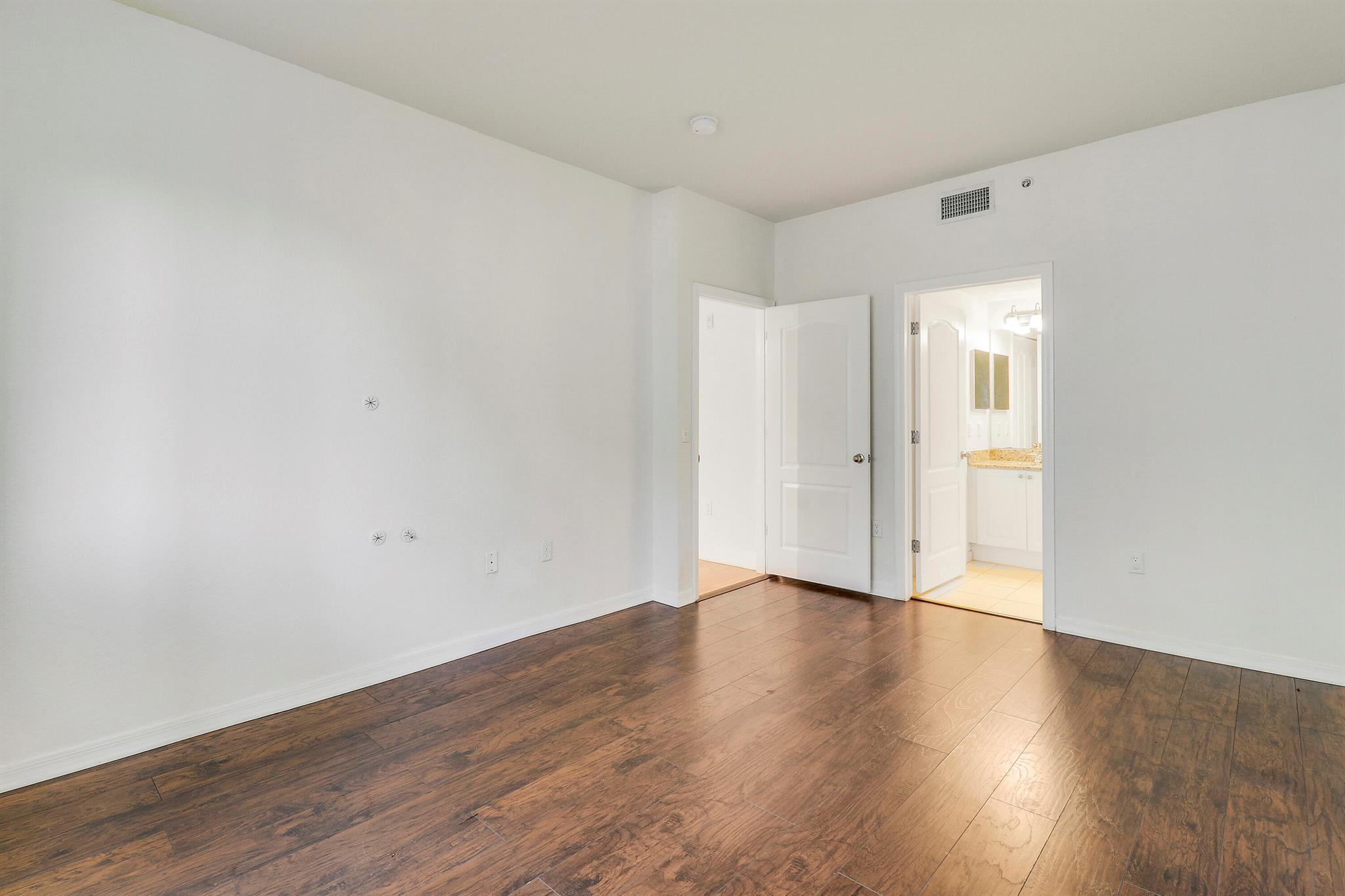 RESIDENCES AT LEGACY PLAC - Residential