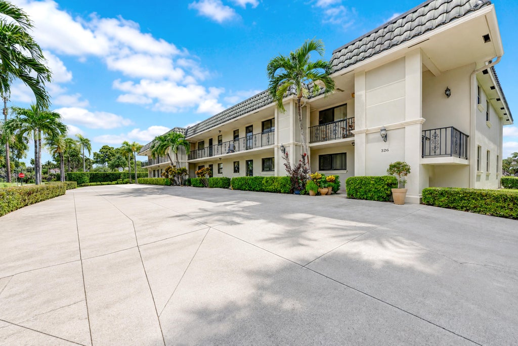 Photo of 326 Northlake Drive #201, North Palm Beach, FL 33408 (MLS # B26071078)