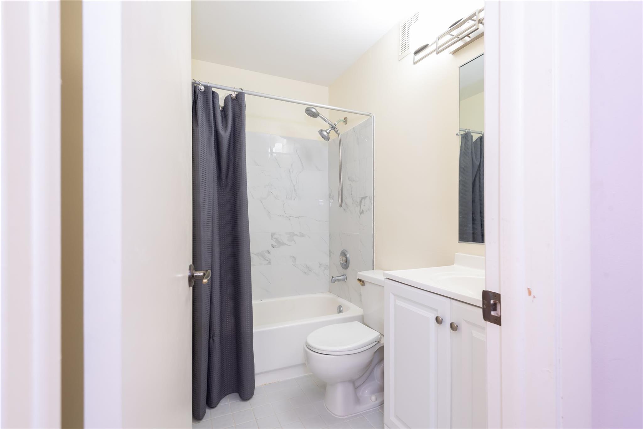 SAWGRASS ESTATES - Residential