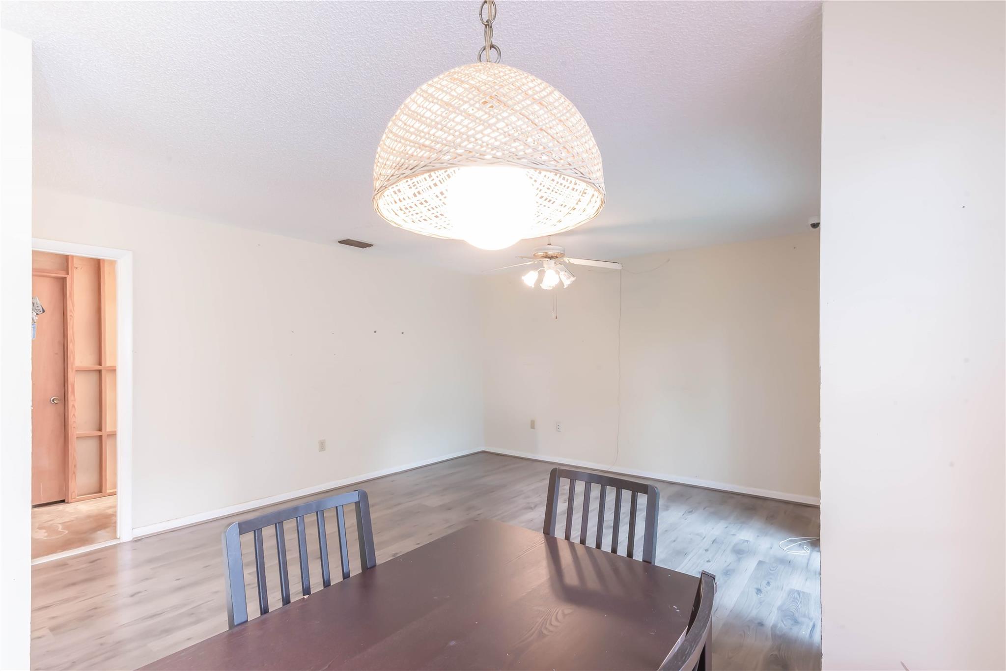 SAWGRASS ESTATES - Residential