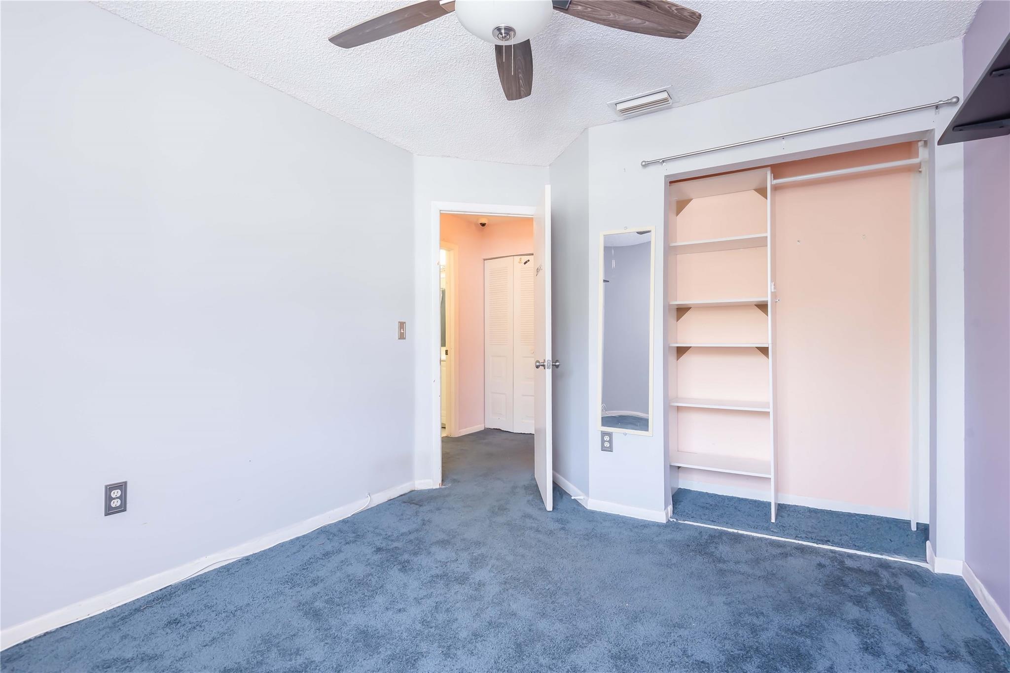 SAWGRASS ESTATES - Residential