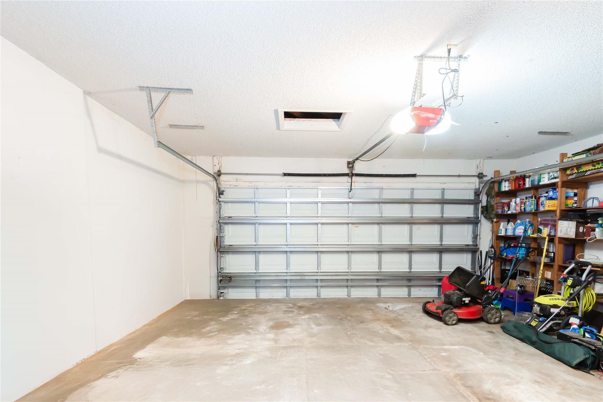 SAWGRASS ESTATES - Residential