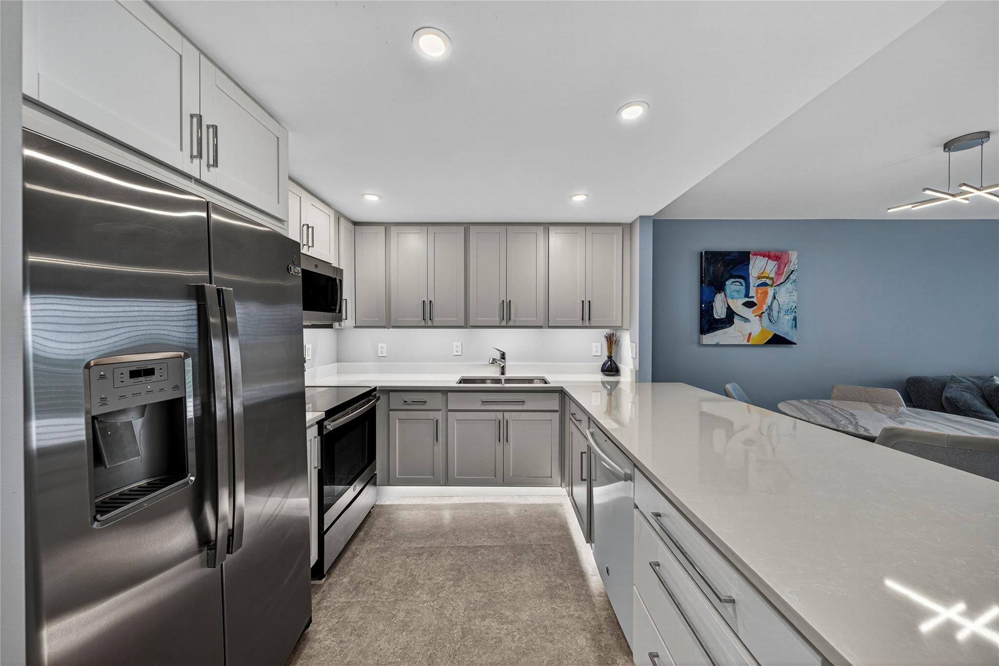 DRAKE TOWER CONDO - Residential Lease
