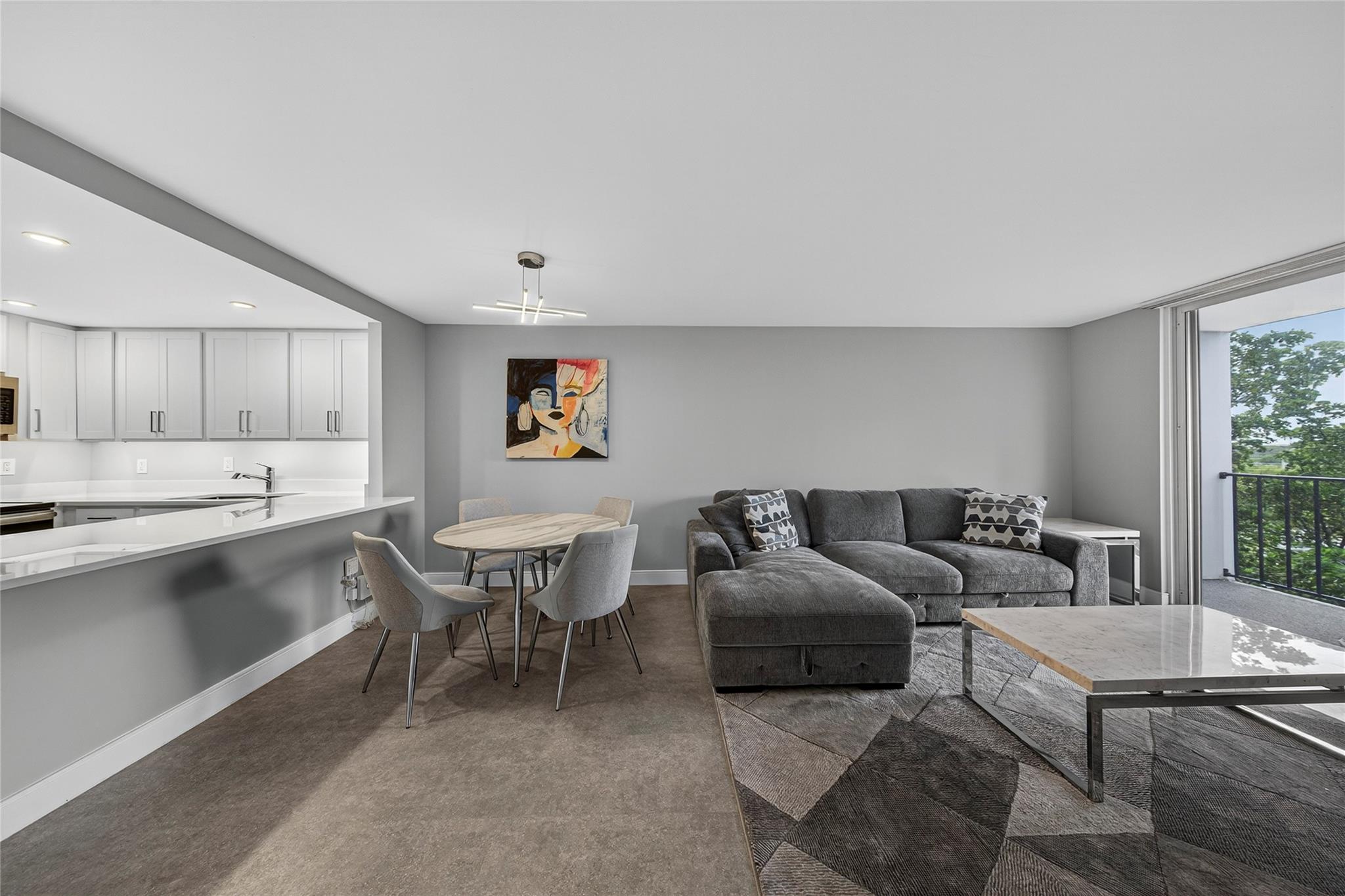 DRAKE TOWER CONDO - Residential Lease