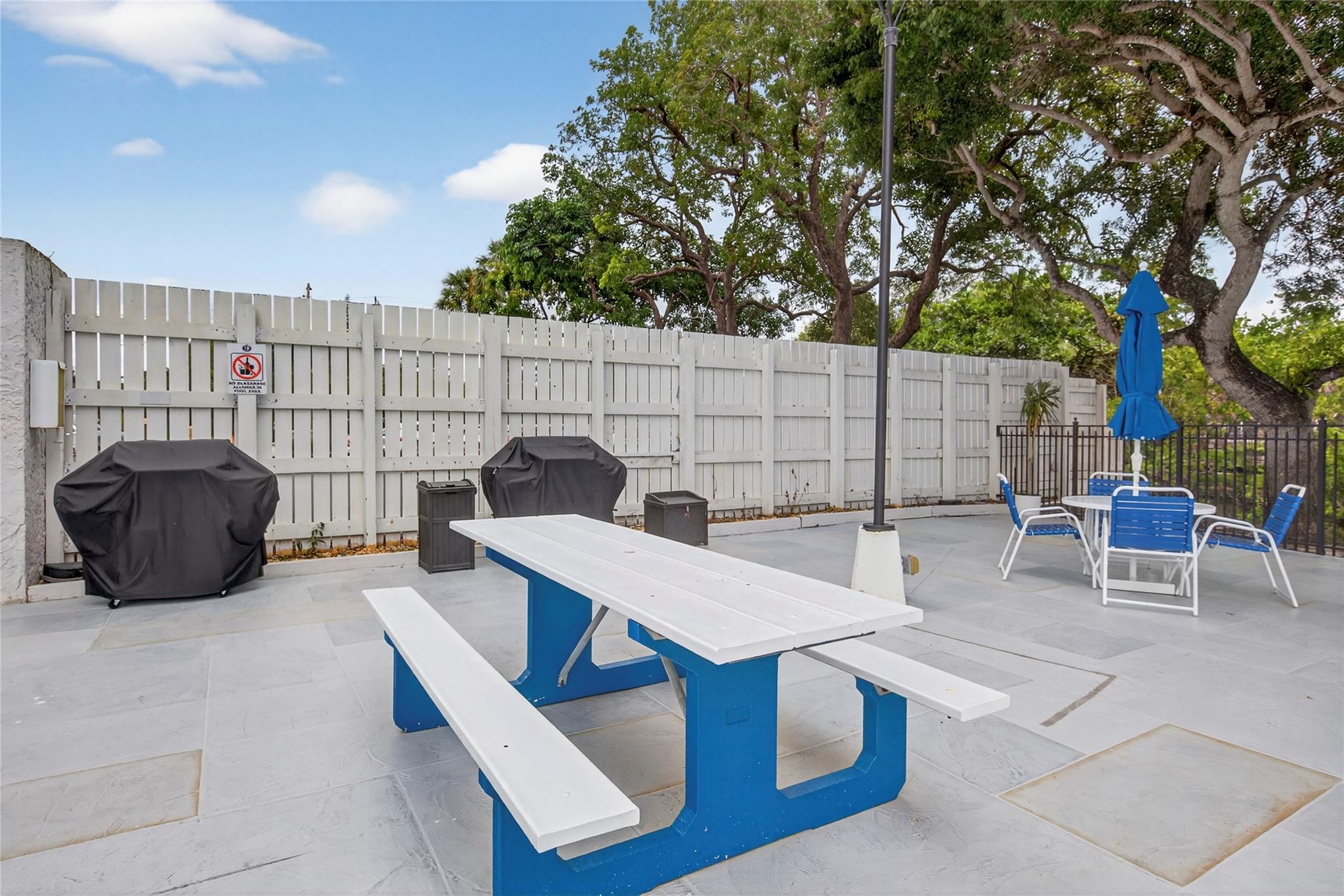 DRAKE TOWER CONDO - Residential Lease
