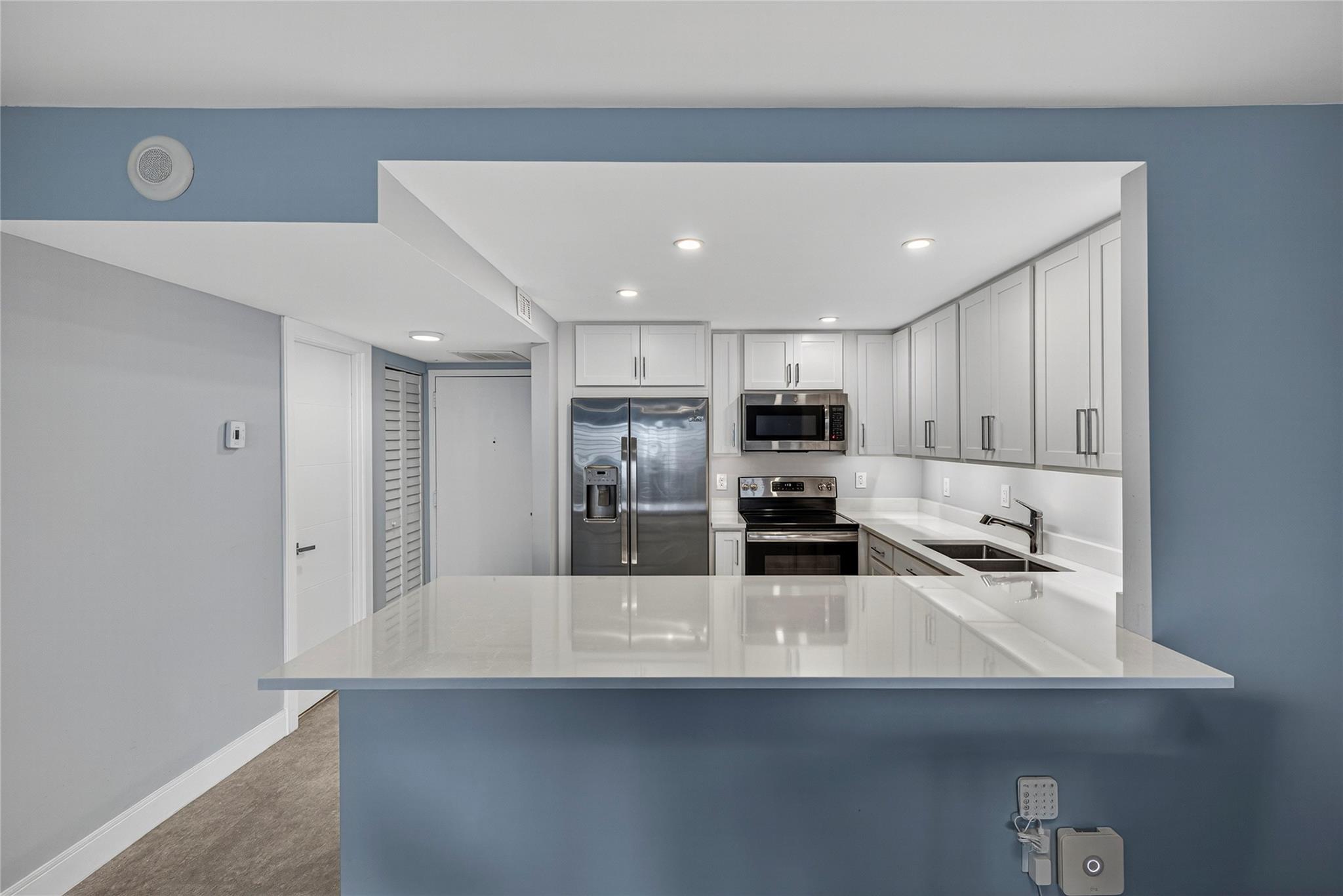 DRAKE TOWER CONDO - Residential Lease
