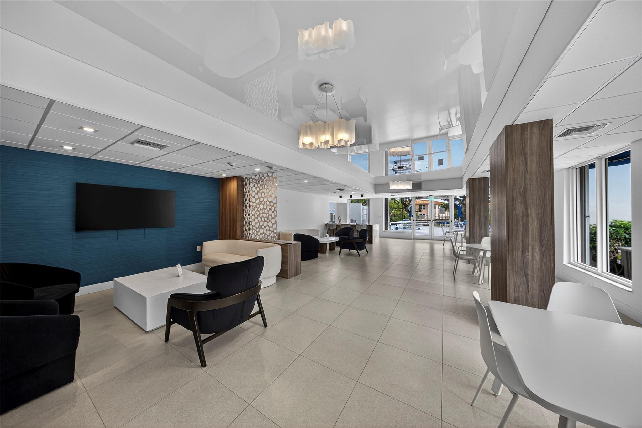 DRAKE TOWER CONDO - Residential Lease