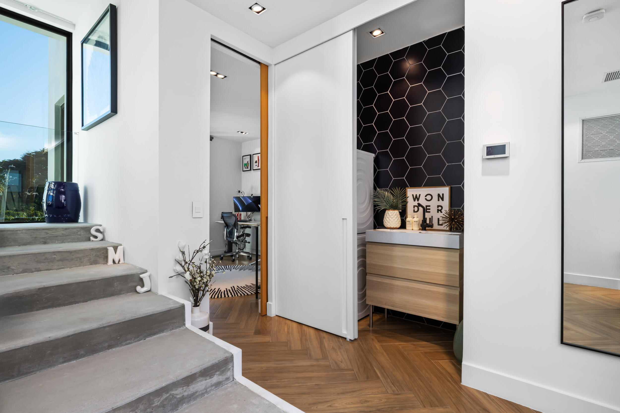 SHORE VIEW IN - Residential