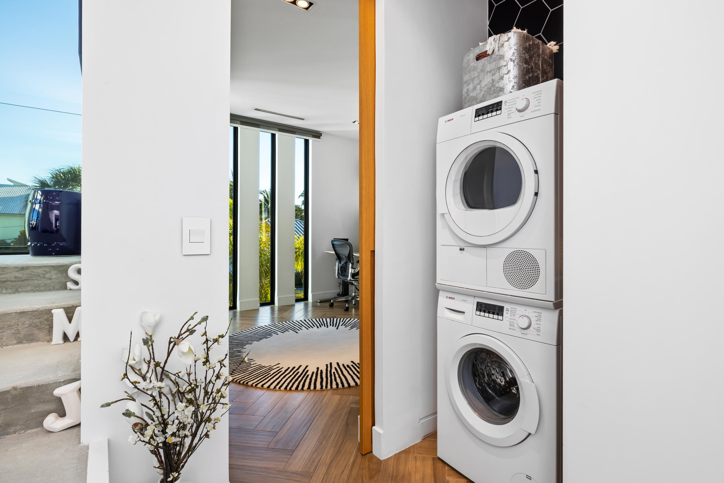 SHORE VIEW IN - Residential