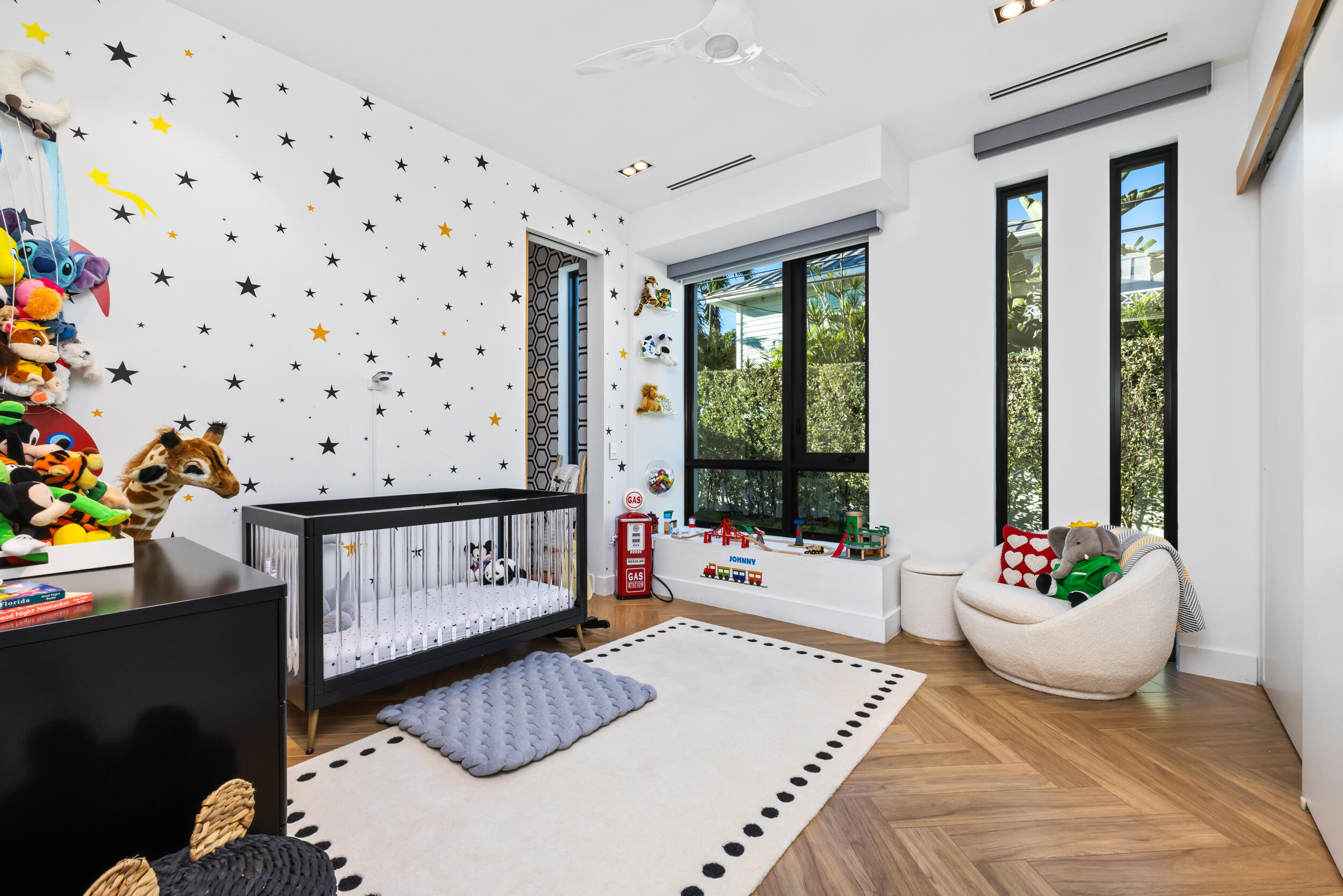 SHORE VIEW IN - Residential