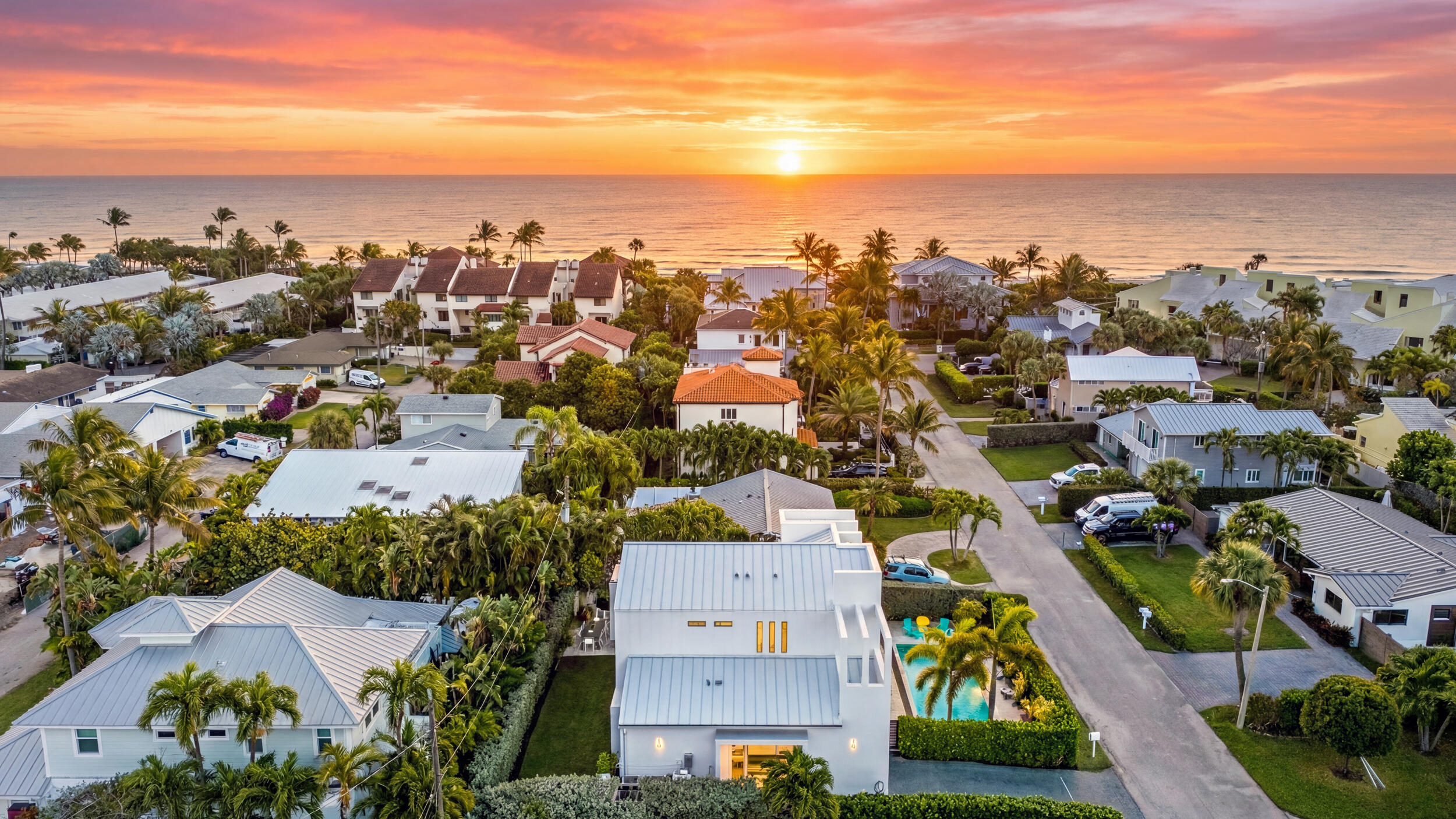 SHORE VIEW IN - Residential