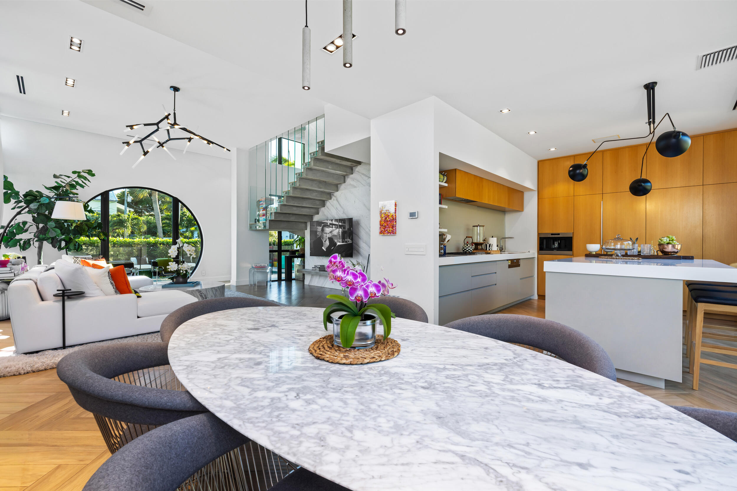 SHORE VIEW IN - Residential